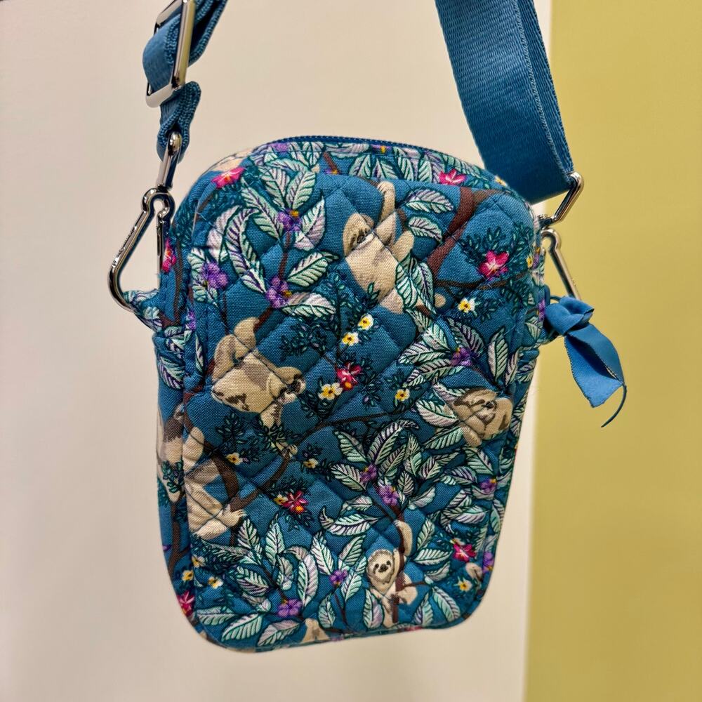 Vera Bradley RFID Mini Hipster Crossbody Bag Hanging Around Sloth Travel - Picture 3 of 14